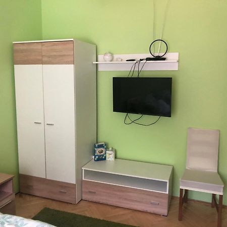Bakonyi Mamutfenyő Vendégház Tés Exterior foto