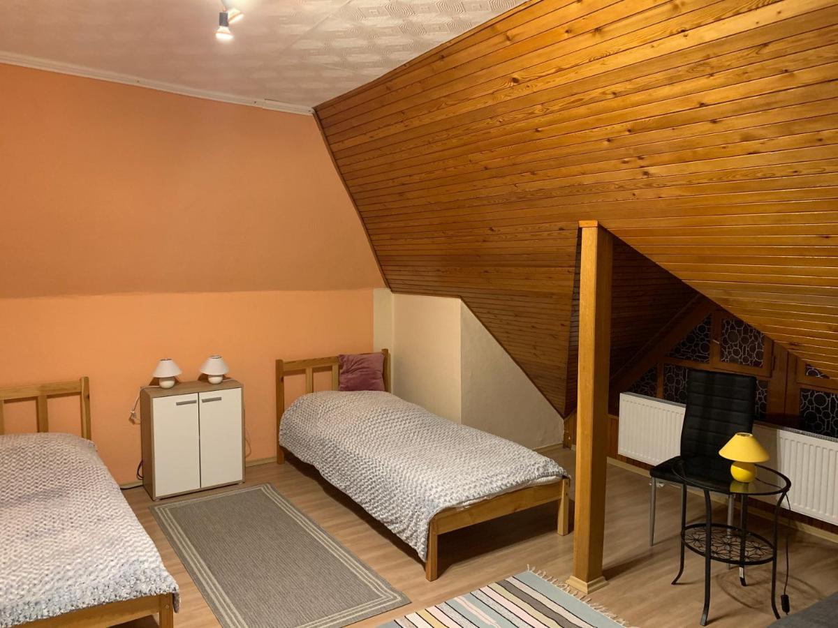 Bakonyi Mamutfenyő Vendégház Tés Exterior foto