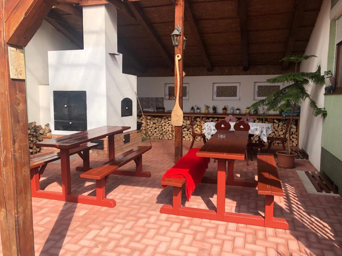 Bakonyi Mamutfenyő Vendégház Tés Exterior foto