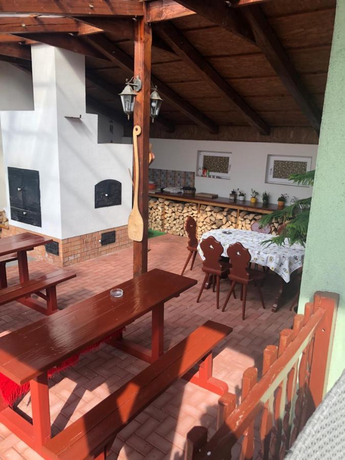 Bakonyi Mamutfenyő Vendégház Tés Exterior foto