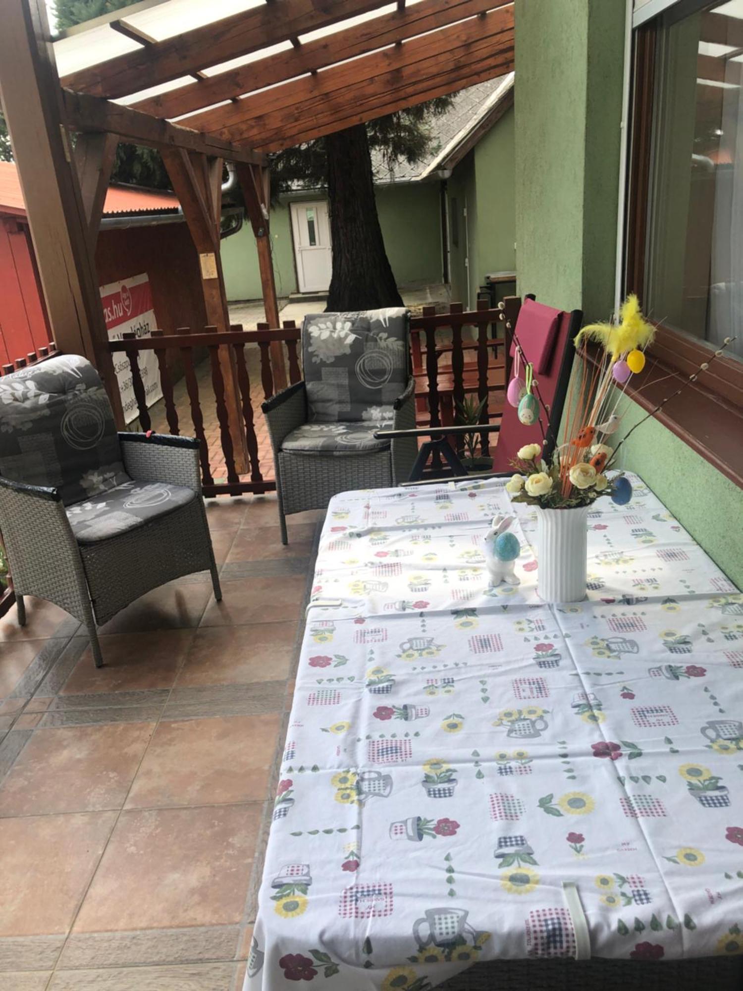 Bakonyi Mamutfenyő Vendégház Tés Exterior foto