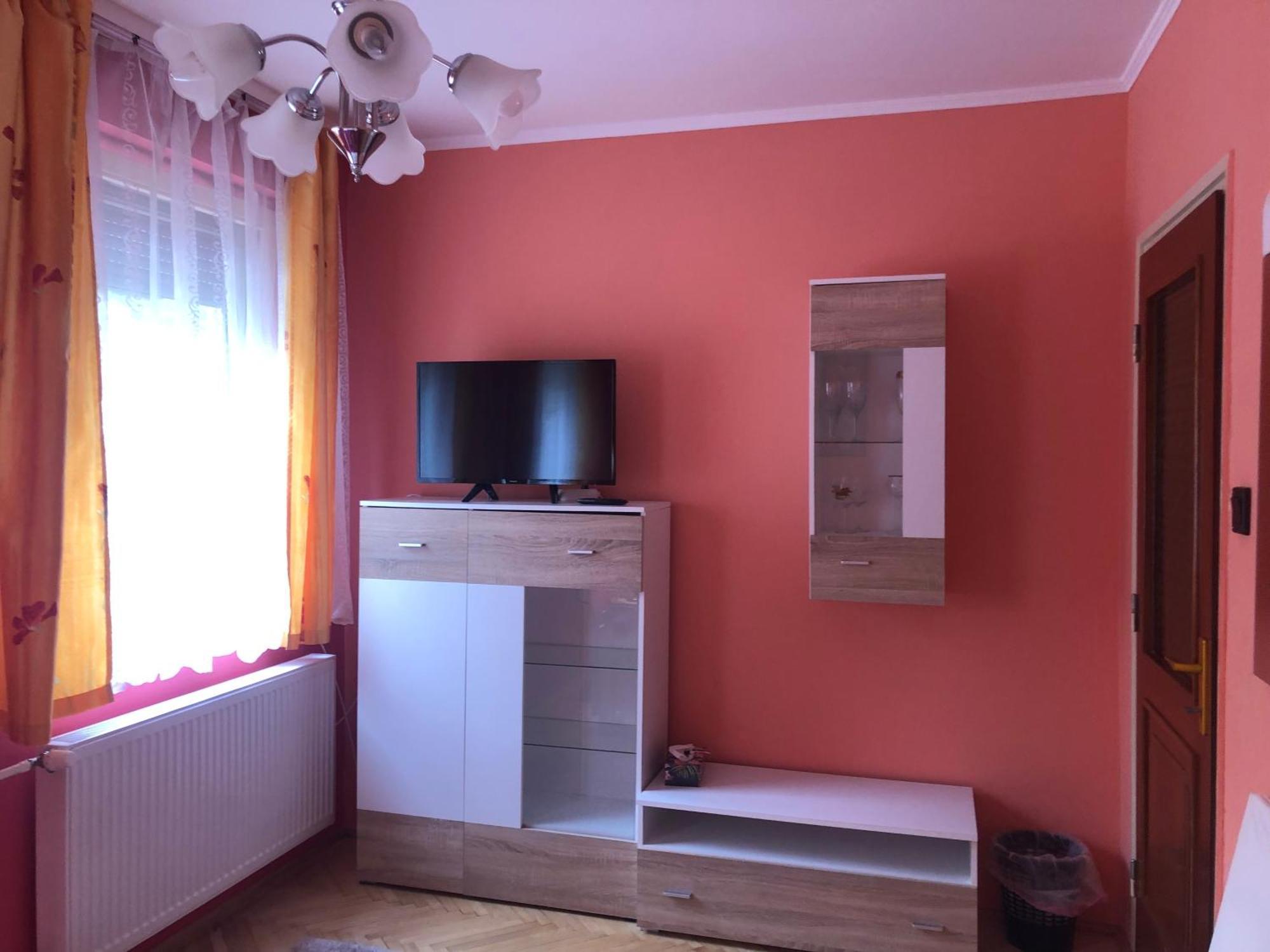 Bakonyi Mamutfenyő Vendégház Tés Exterior foto
